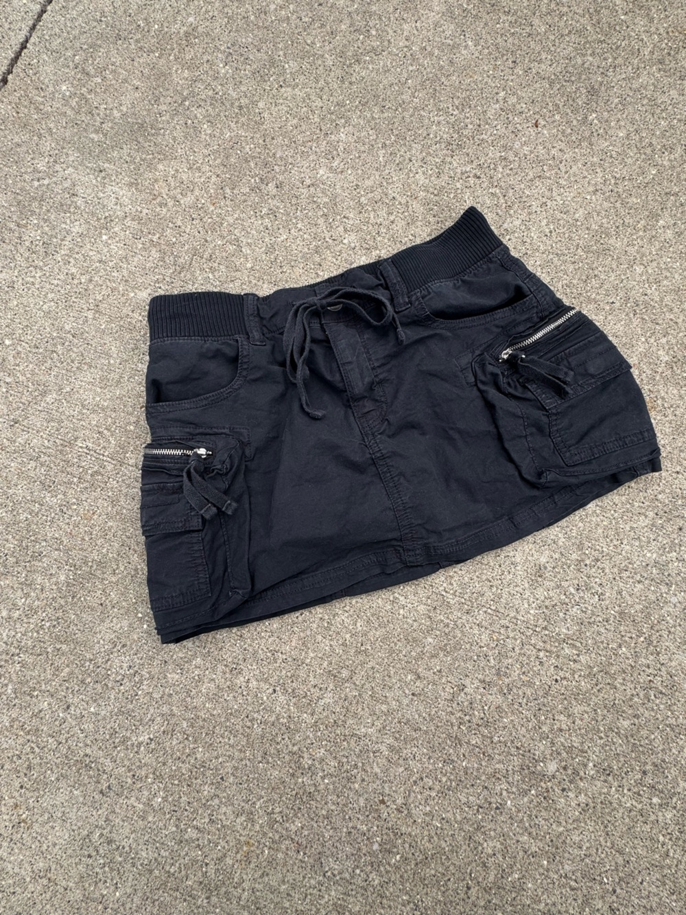 American Eagle Outfitters Black Cargo Drawstring Shorts